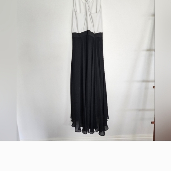 Banana Republic Maxi Dress - Picture 6 of 11
